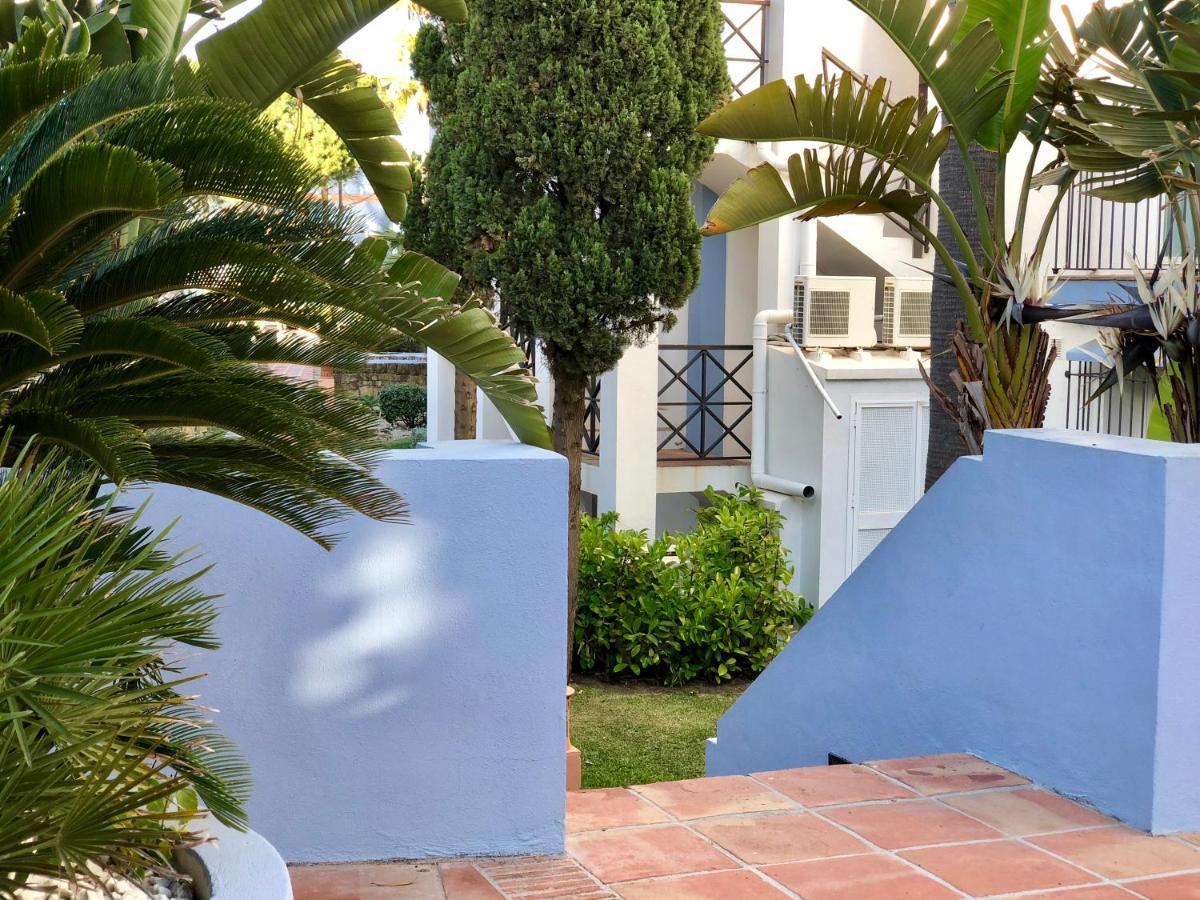 Апартаменты La Perla De La Bahia, Urbanizacion Gran Lujo Баия-де-Касарес Экстерьер фото