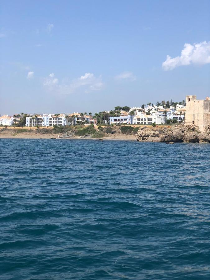 Апартаменты La Perla De La Bahia, Urbanizacion Gran Lujo Баия-де-Касарес Экстерьер фото